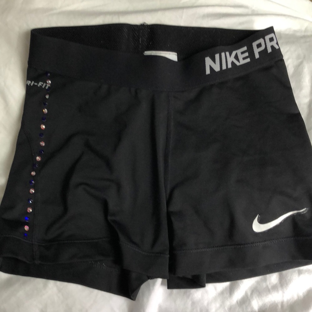 Nike Pro. size small